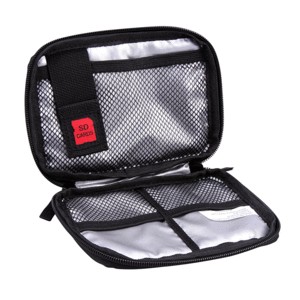 BOLSA DE VIAJE TRAVEL TIME PARA CABLES COLOR NEGRO